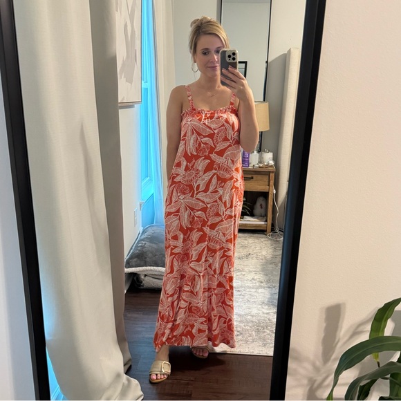Resort Style Tropical Floral Vacation Orange & White Maxi Dress - Picture 11 of 14